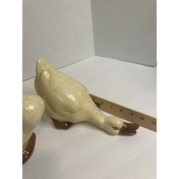 Set of 2 Large Tan Ceramic Ducks Geese Goose Figurines Vintage - Picture 6 of 6